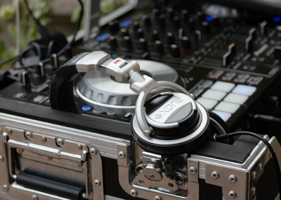 Audio‑Technica ATH‑M50x vs Sennheiser HD 25 — monitoring et DJ