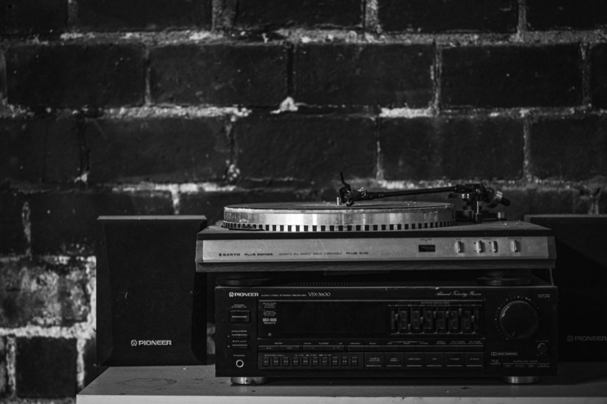 Choisir une enceinte bibliothèque compacte