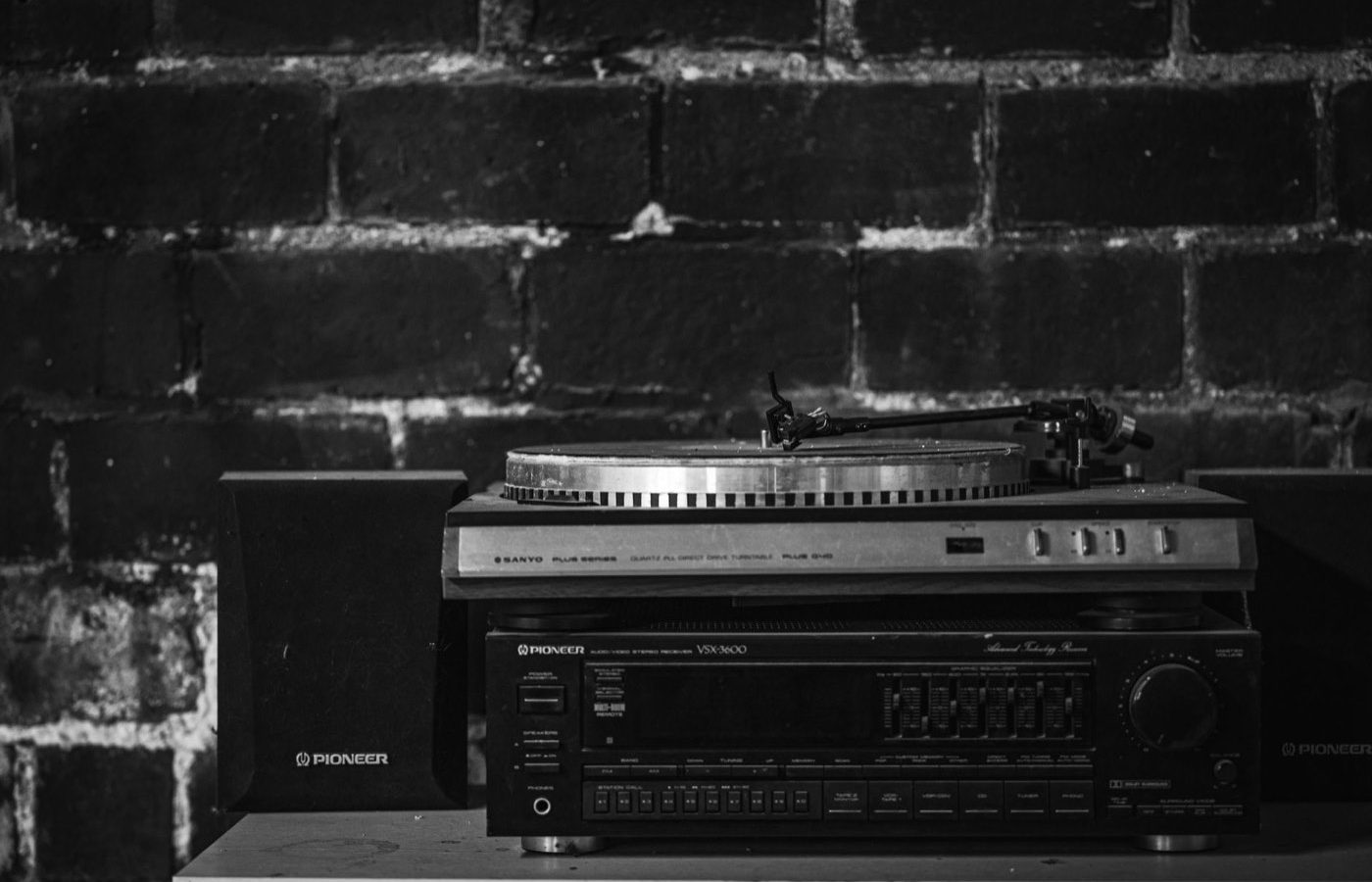 Choisir une enceinte bibliothèque compacte
