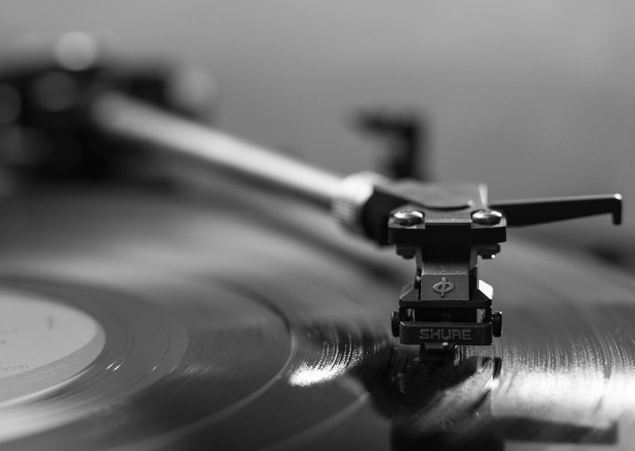 Comparatif des meilleures platines vinyles pour débutants