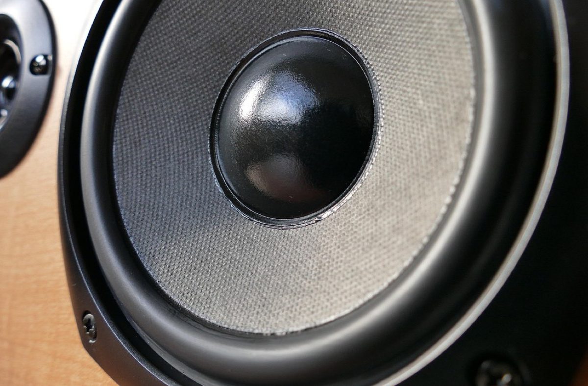 KEF R3 ou Bowers & Wilkins 705 : quelle enceinte choisir