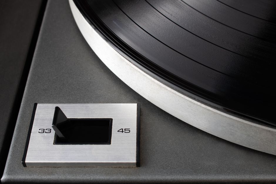 Comparatif des meilleures platines vinyles pour débutants