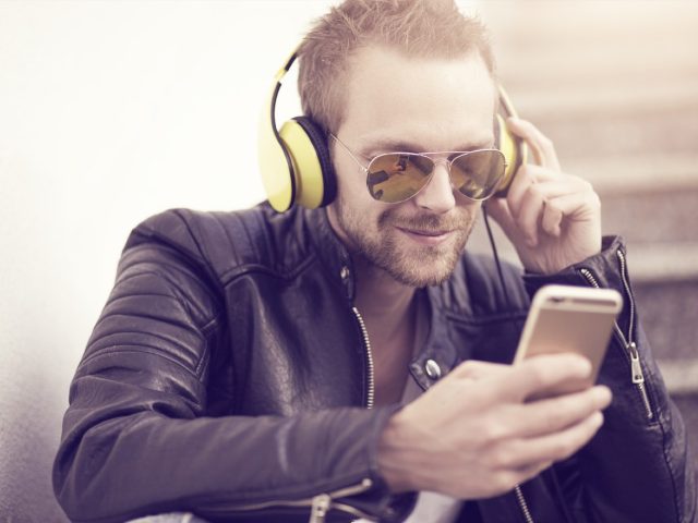 Ampli casque portable pour écoute nomade : guide et critères