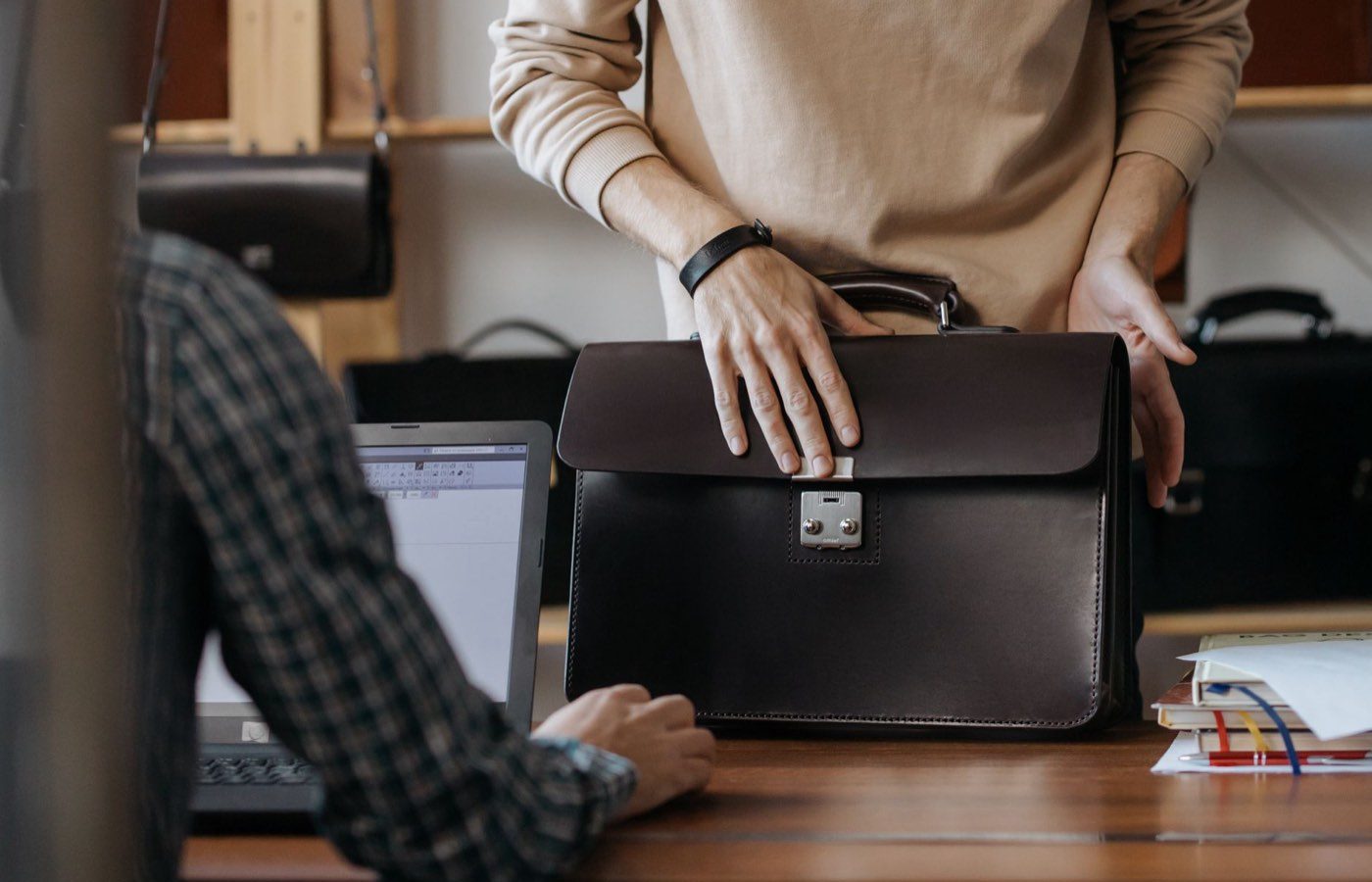 Guide 2026 : choisir son sac pour homme selon usage et style
