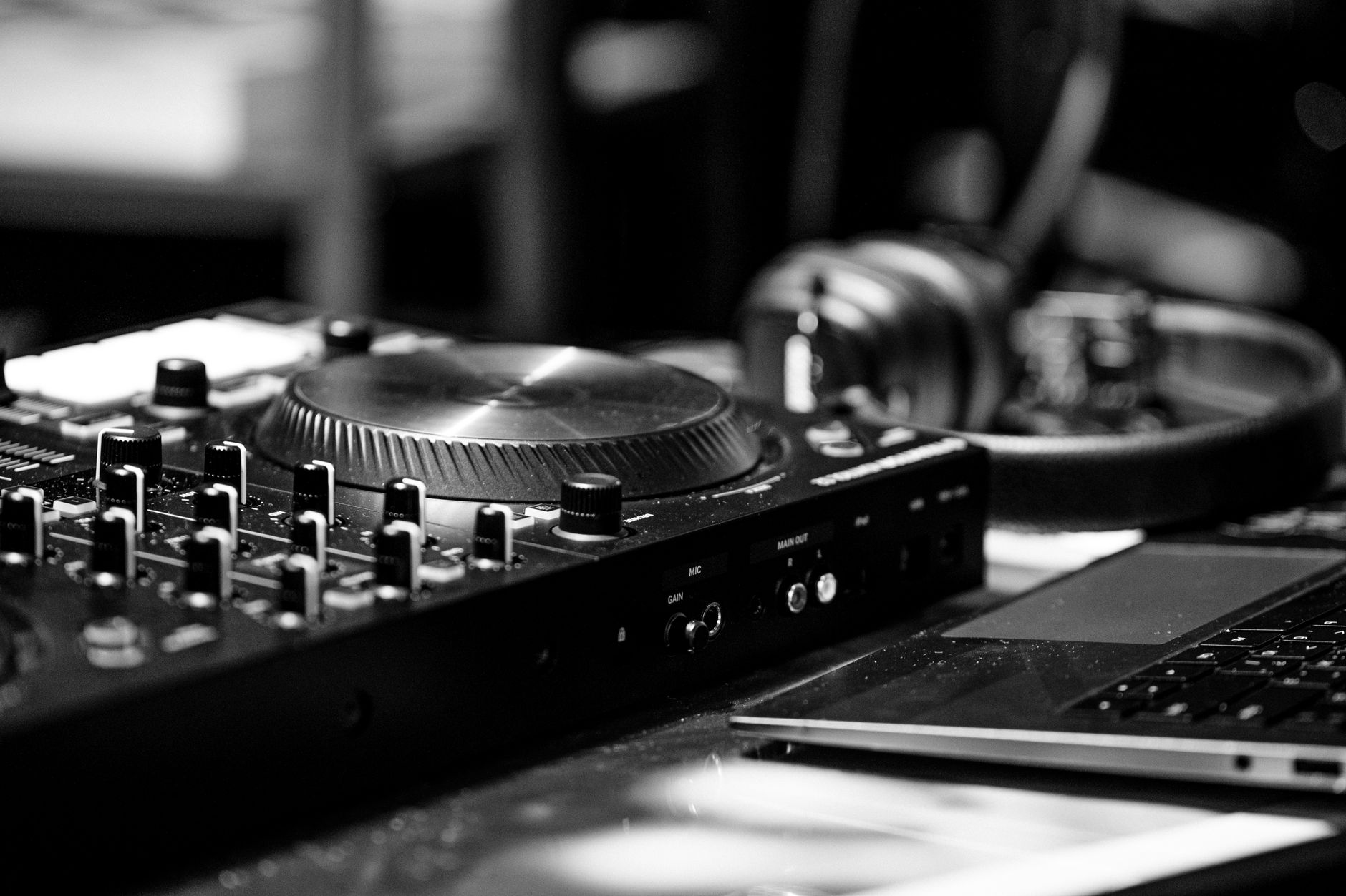 Guide pratique pour choisir son équipement audio DJ