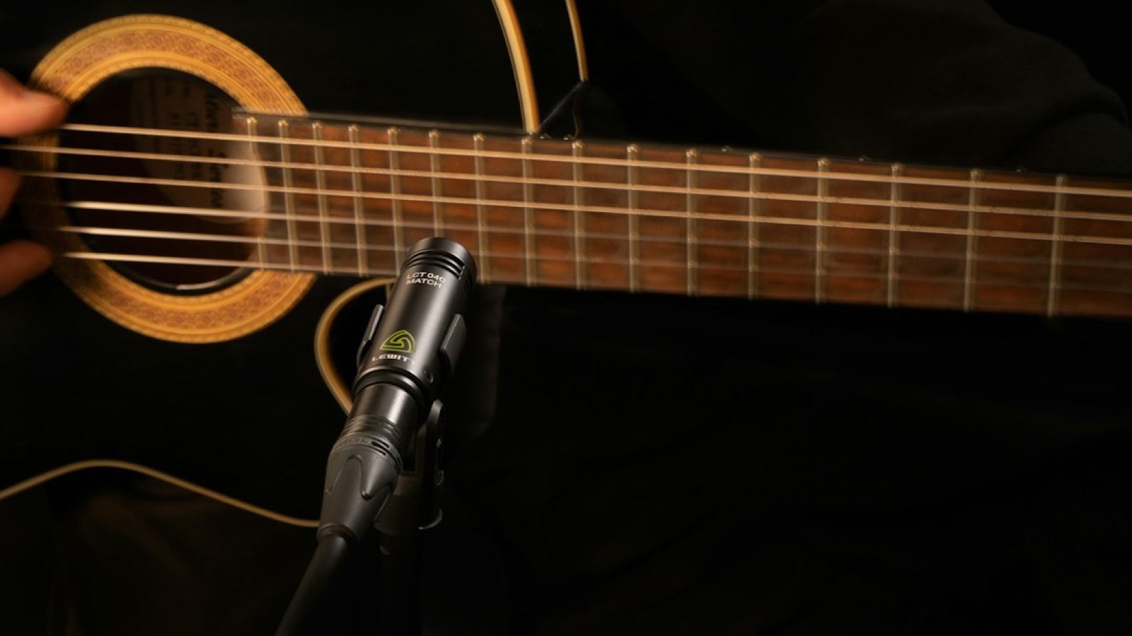 Ampli guitare chant : lequel choisir pour jouer et chanter sans sature